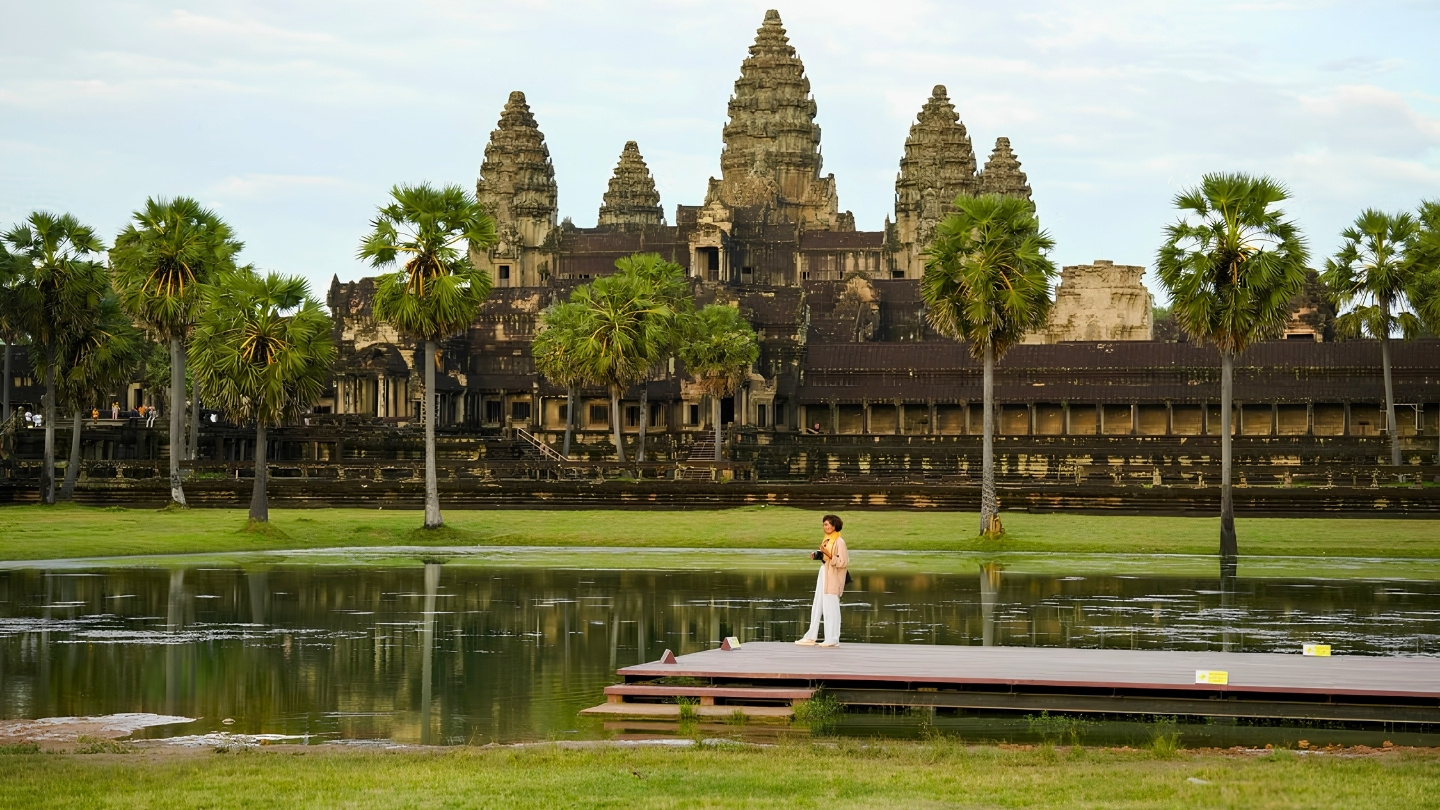 Angkor Wat ontdekken op een stralende zonnige dag