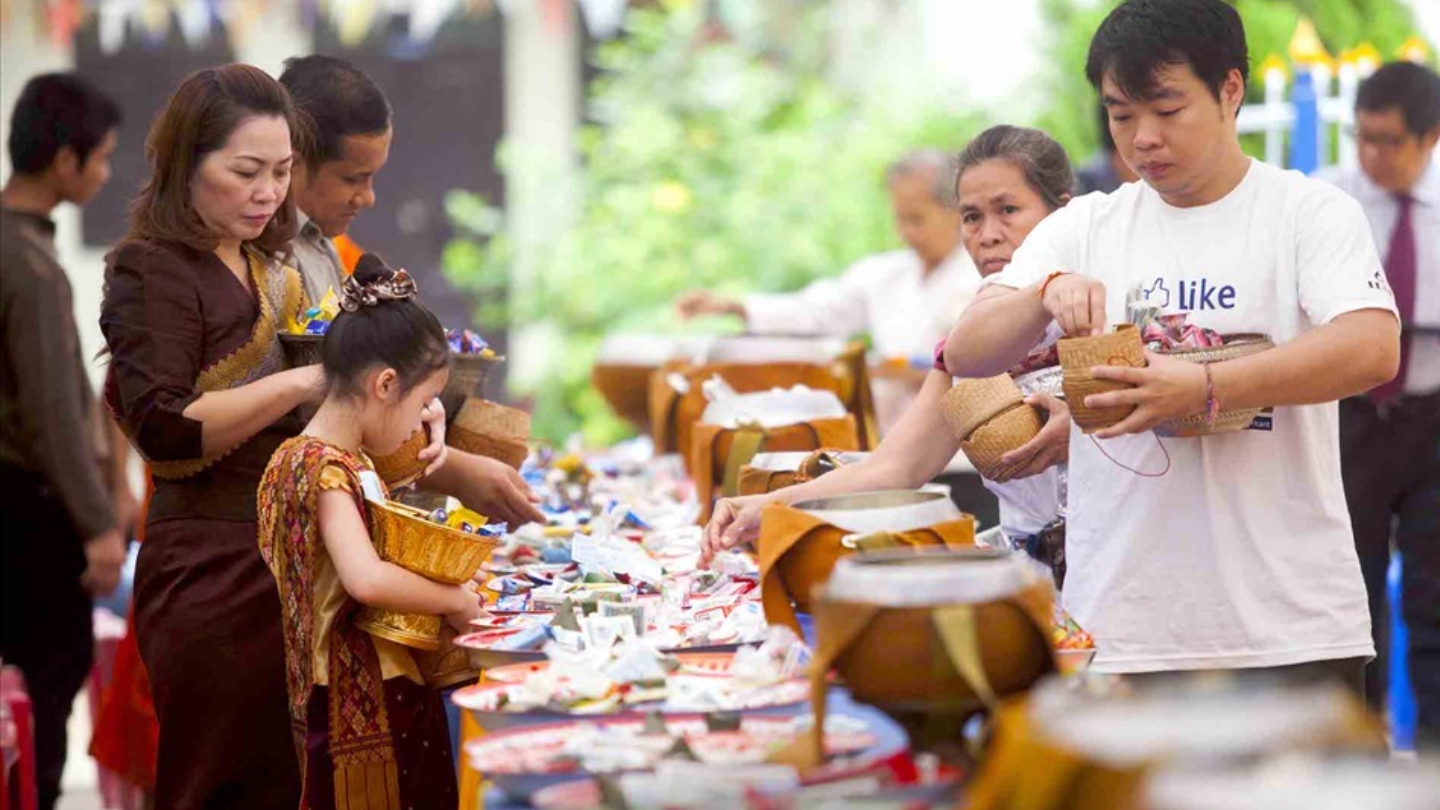 Traditionele festiviteiten beleven tijdens een all-inclusive reis door Laos