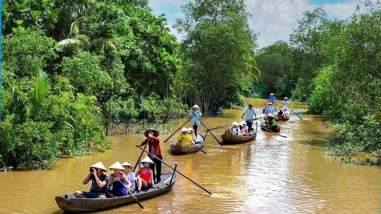 Vivi un giro in sampan nel Delta del Mekong